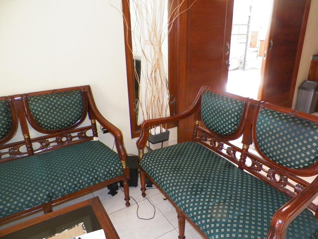 Hotel Ndalem Timoho à Yogyakarta Extérieur photo