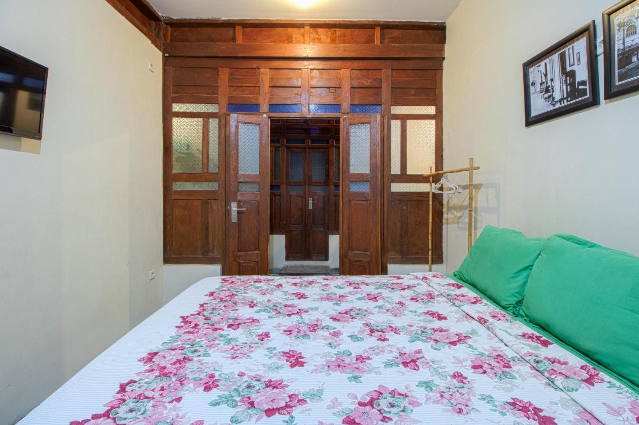 Hotel Ndalem Timoho à Yogyakarta Extérieur photo